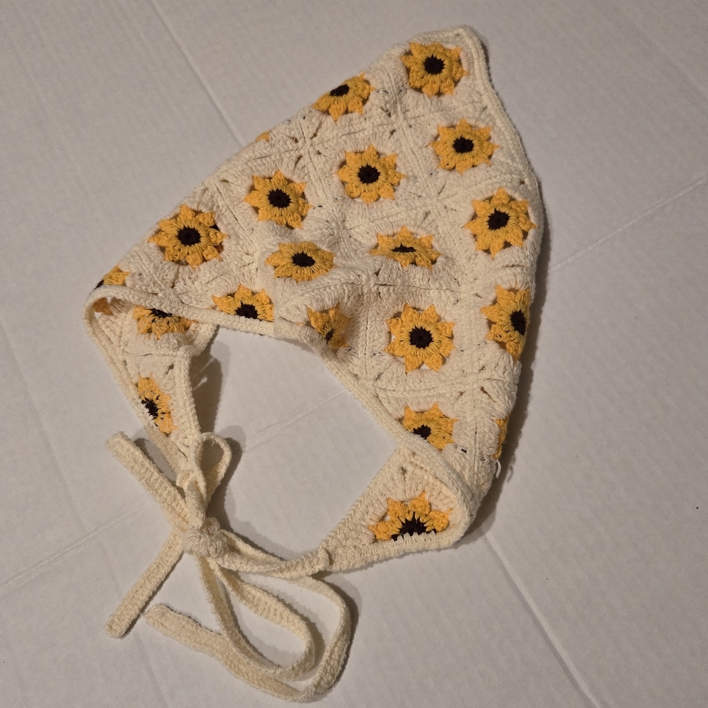 white sunflower head scarf crochet geanny square handcrafted boho